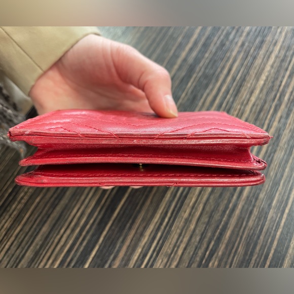 Gucci Red GG Marmont wallet - Picture 7 of 9